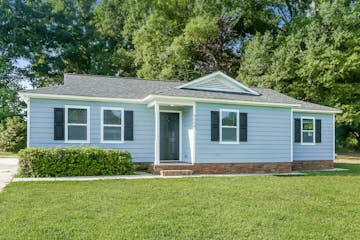 9008 GLADDEN CT CHARLOTTE, NC 28227