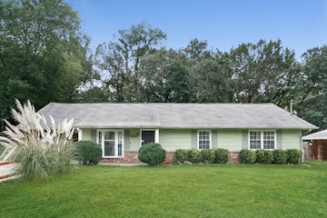 4336 Central Valley Dr Hermitage, TN 37076