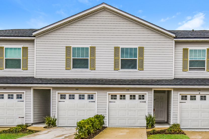 558 Eiseman Way Jacksonville, FL 32216