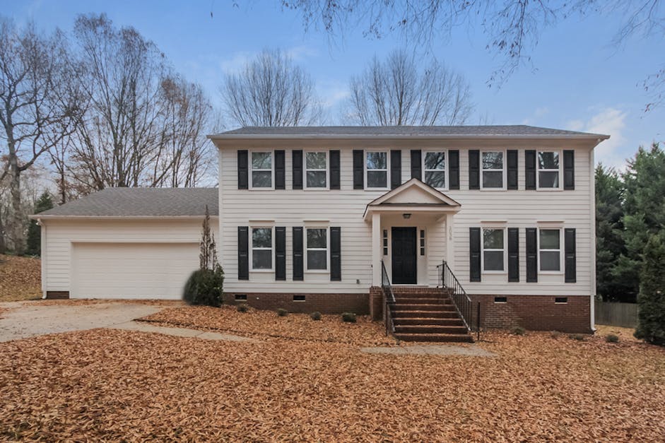 3038 Silver Birch Drive, CHARLOTTE, NC 28269 Home for Rent 4 Beds