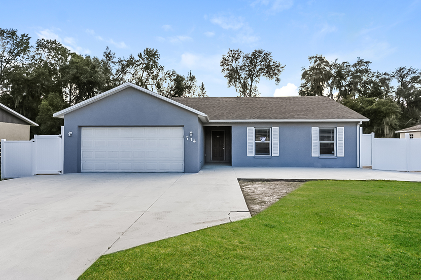734 Fox Lake Dr Lakeland, FL 33809