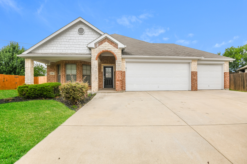 7401 Errandale Dr Fort Worth, TX 76179