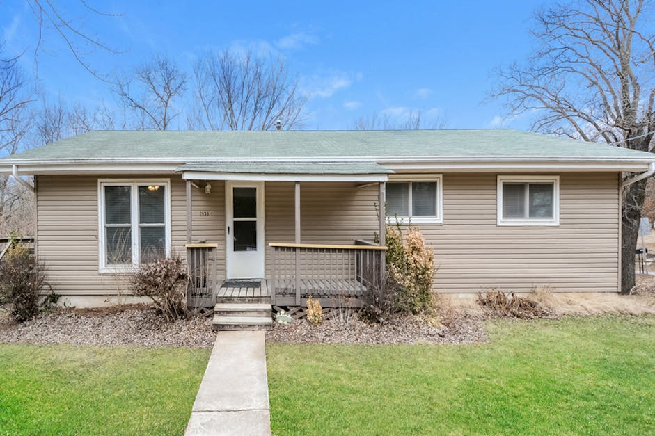 1535 W Highview Dr, Arnold, MO 63010 Home for Rent 3 Beds, 2 Baths