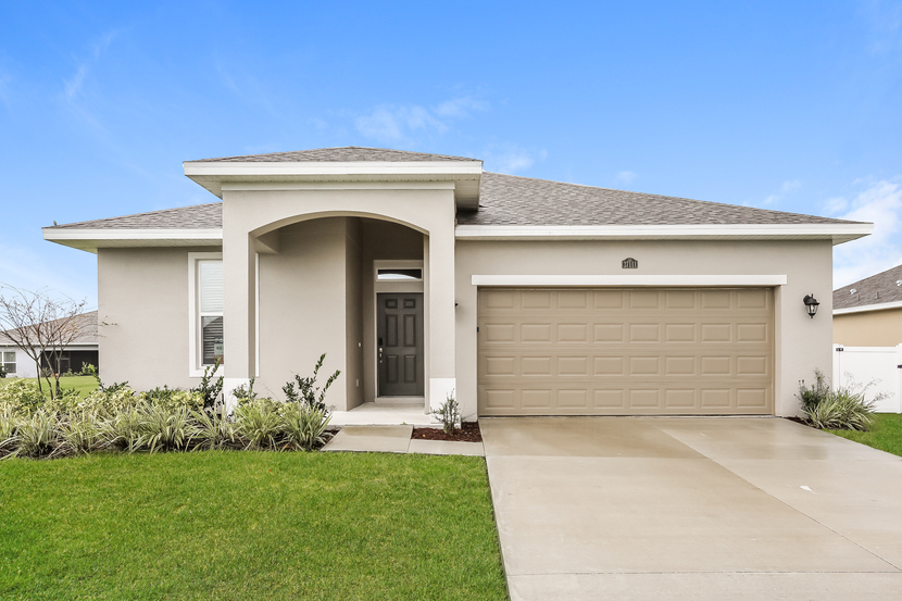 37111 LAKE OVERLOOK DR GRAND ISLAND, FL 32735