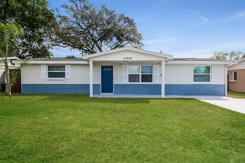 12906 KINGS MANOR AVE HUDSON, FL 34667