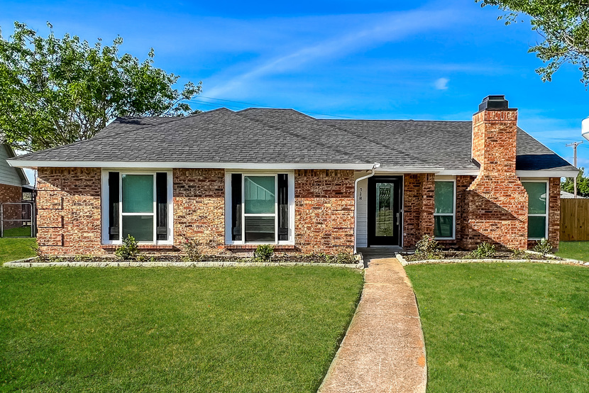 528 OLYMPUS ST CEDAR HILL, TX 75104
