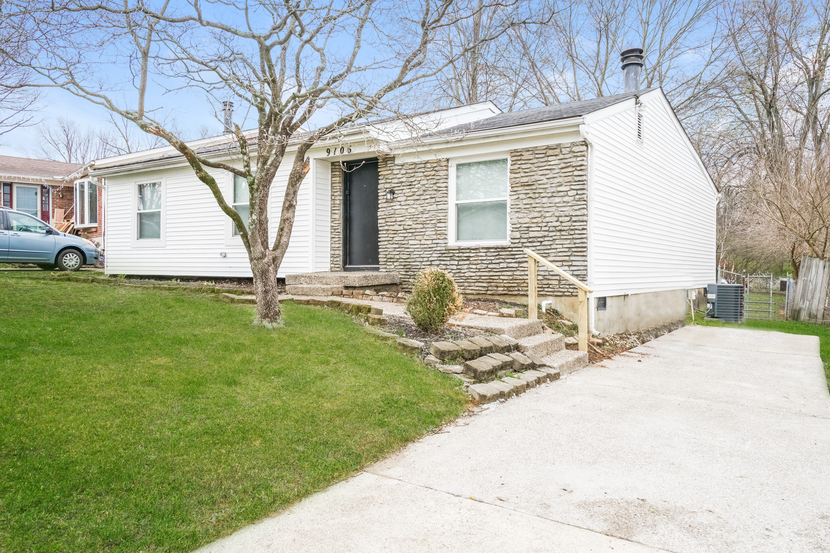 9106 TALITHA DR LOUISVILLE, KY 40299