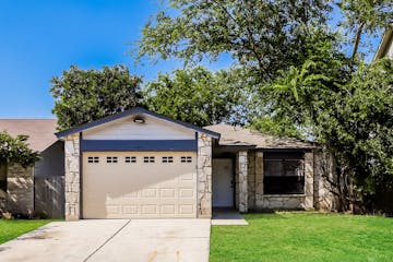 6846 Columbia Ridge Dr Converse, TX 78109
