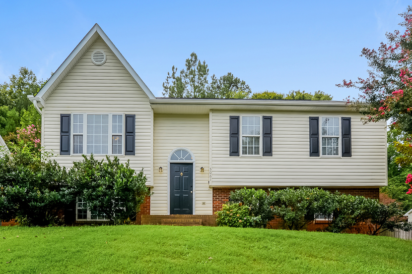 5061 Windsbury Ridge Rd Clemmons, NC 27012