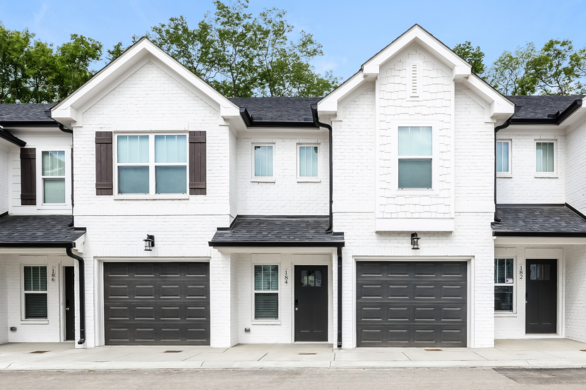 136 Noble Park Circle Gallatin, TN 37066