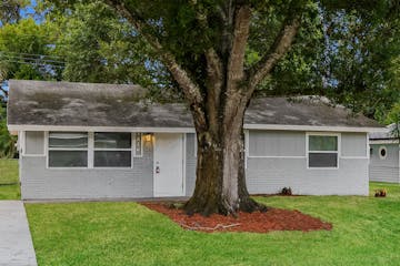 3216 1st Place  Vero Beach, FL 32968