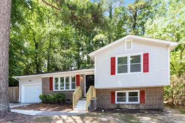6033 HILLANDALE DR ATLANTA, GA 30349