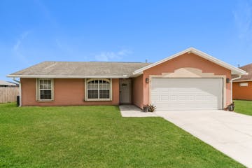 2307 SW Kent Cir Port St. Lucie, FL 34953