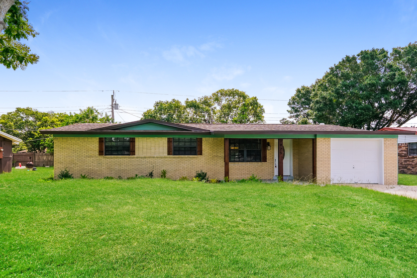 925 N SINGLETON AVE TITUSVILLE, FL 32796