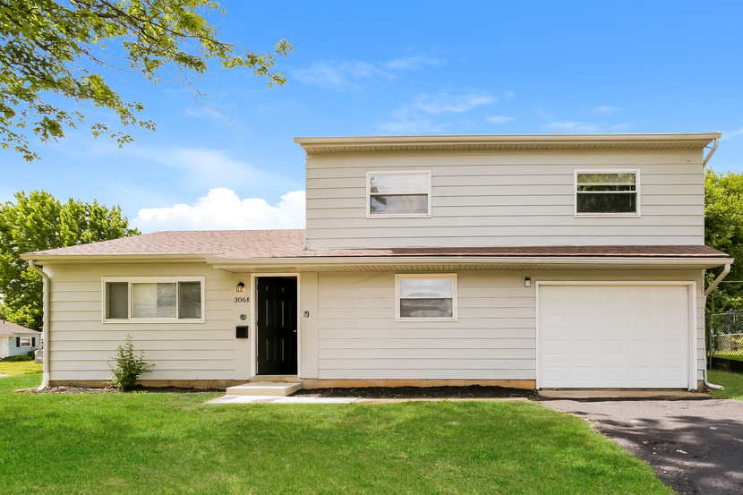 3068 Baker Hill Rd Columbus, OH 43207