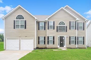 402 Grier Dr Locust Grove, GA 30248