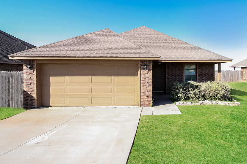 417 Pearl St Yukon, OK 73099
