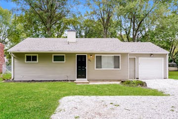 1811 E 75th St INDIANAPOLIS, IN 46240