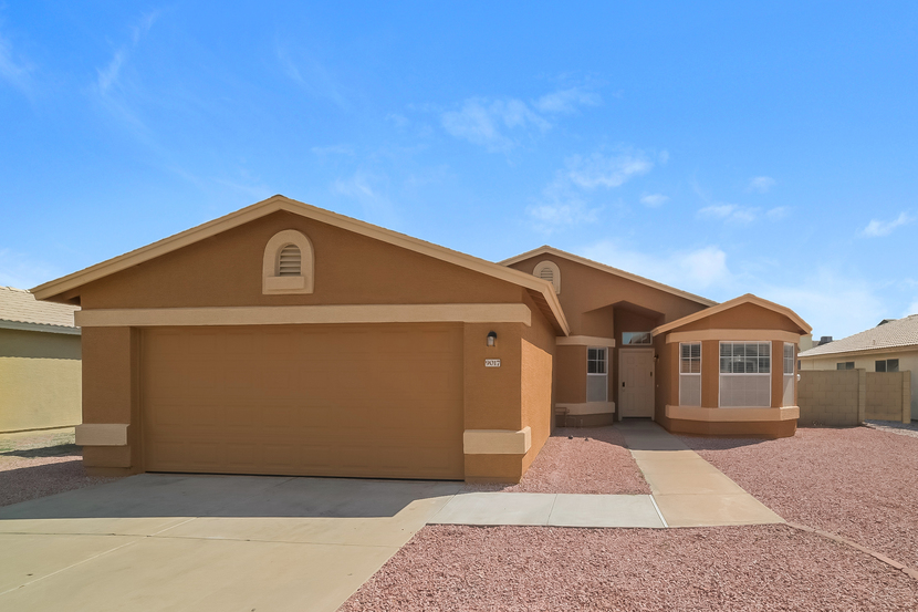 9017 W Cambridge Ave Phoenix, AZ 85037