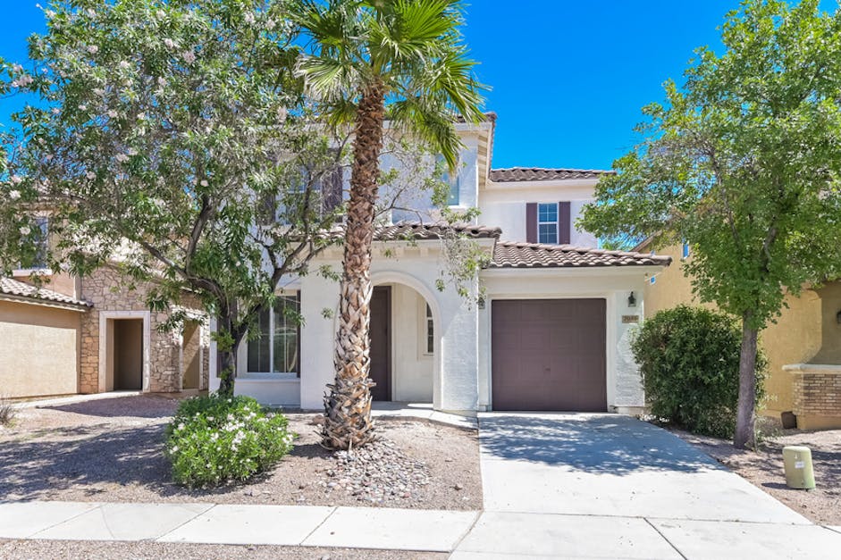 7055 S Brickellbush Ln, Tucson, AZ 85756 Home for Rent 3 Beds, 2.5