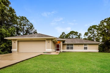 2904 Wanda Ave S LEHIGH ACRES, FL 33976