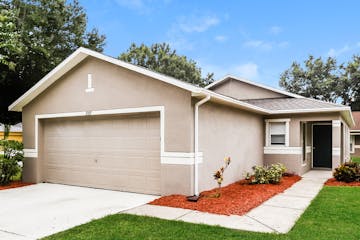 11815 Prickly Pear Way Seffner, FL 33584