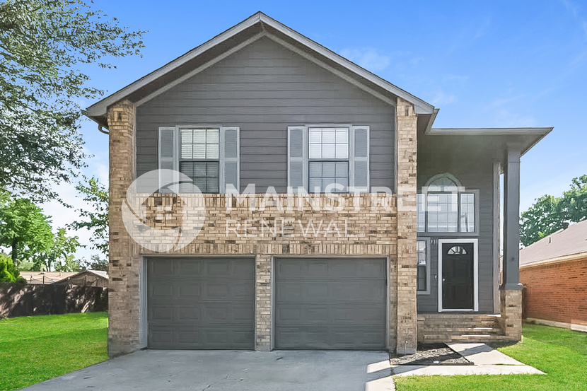 711 Meadowcreek Ct Garland, TX 75043